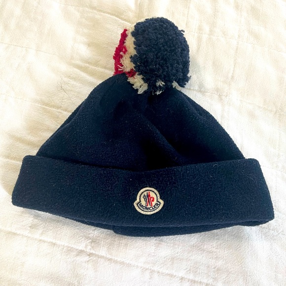 Moncler Toddler Kid Warm Beanie Moncler. Large. Blue and red